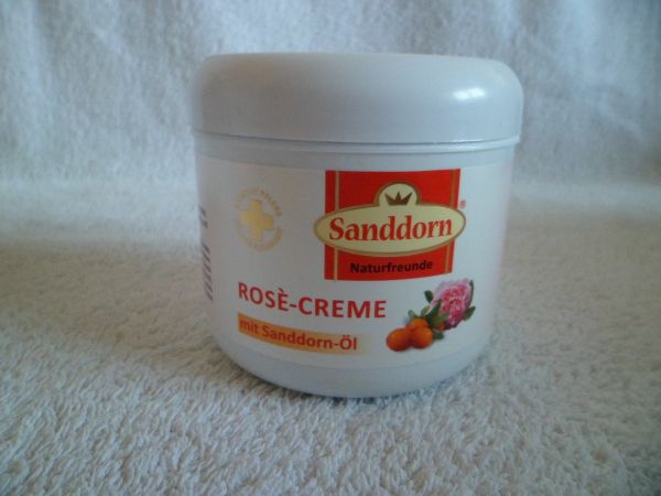 Rose-Creme mit Sanddorn-Öl