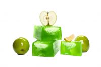 Cremeseife Apfel mit Kokosnuss- und Mandelcreme Cremeseife Apfel mit Kokosnuss- und Mandelcreme
